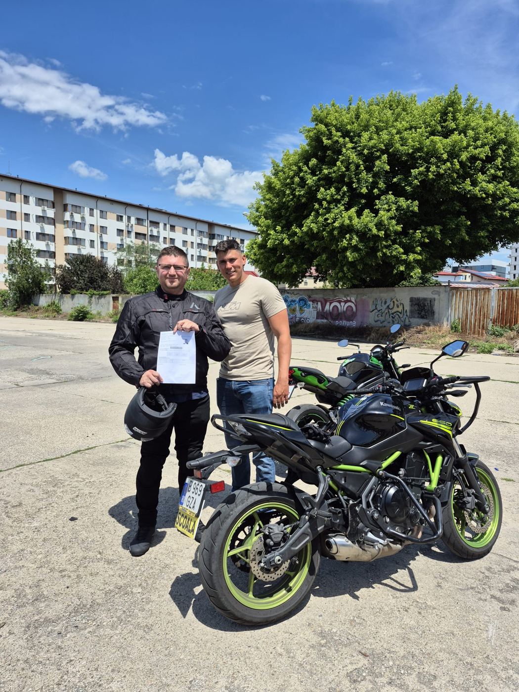 Elevi cu permisul moto obținut